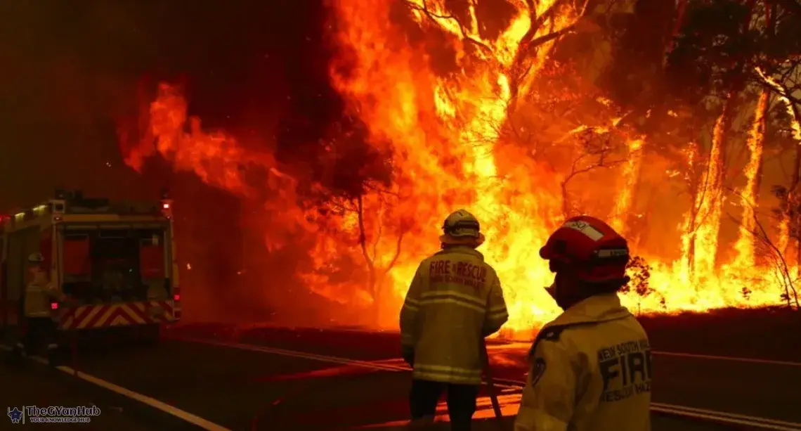 Western Australia wildfire forces mass evacuations due to extreme heat