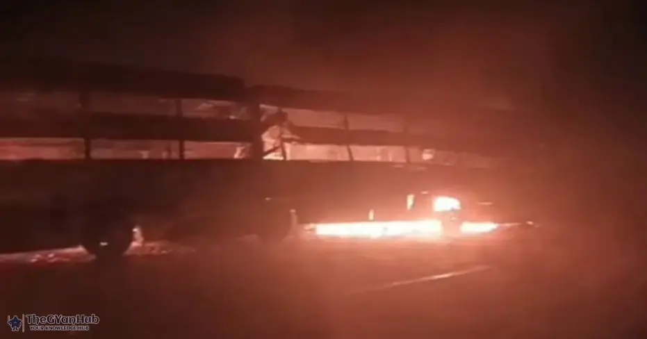 Dense fog leads to a deadly accident on the Delhi-Agra Expressway